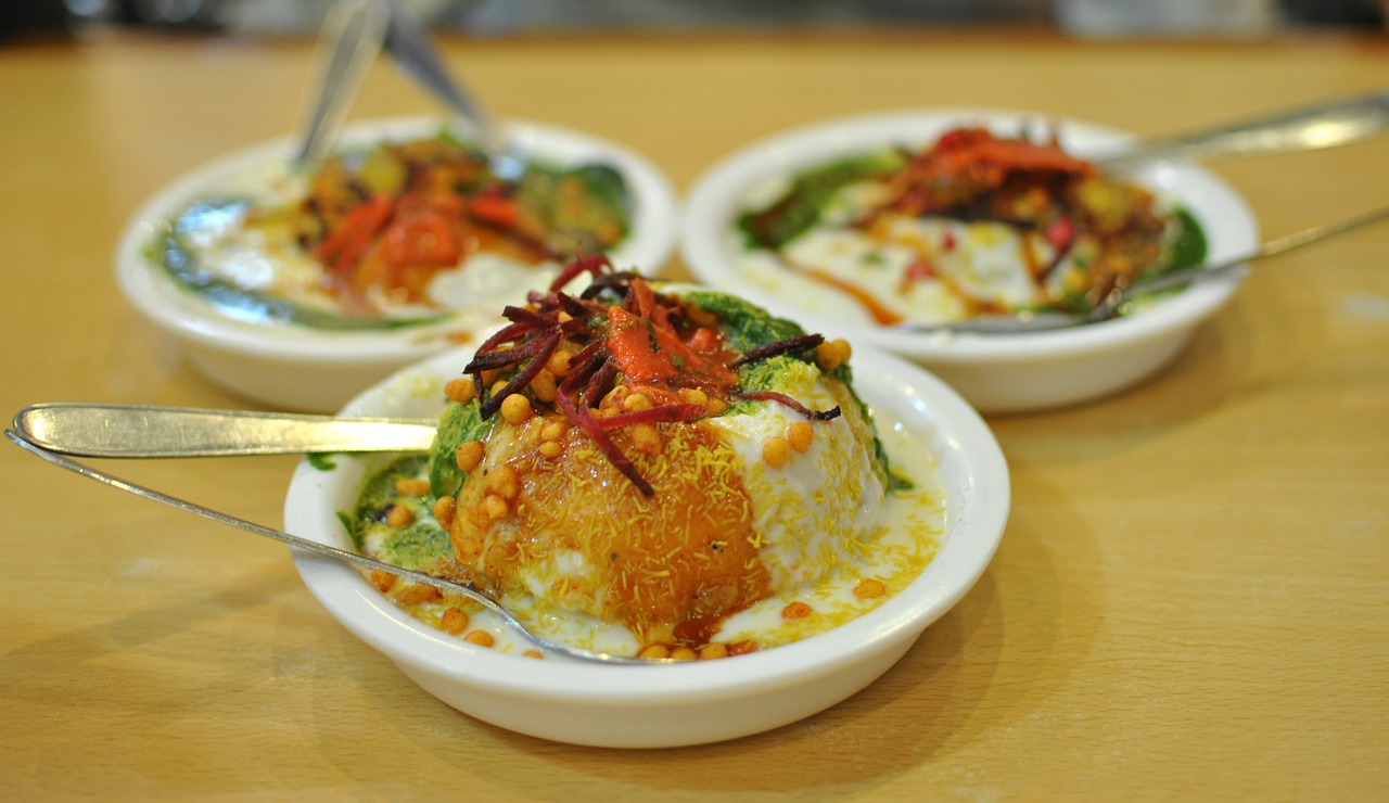 5 Must Eat Delhi Street Foods - Guys World